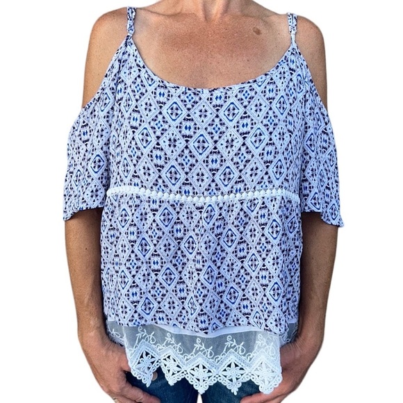 Skies Are Blue Anthropologie | Langlock Blouse Cold Shoulder Lace Croche… - Picture 3 of 10